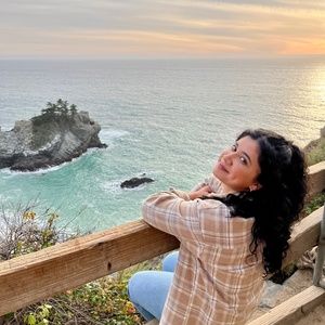 Meet your Posher, Renee